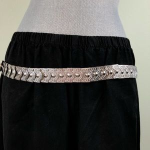 Gorgeous silver plated belt with elastic back. EC